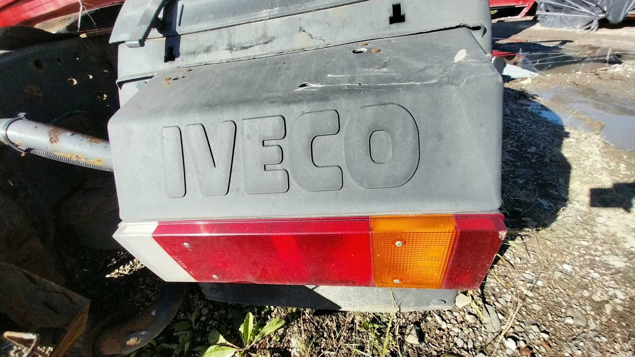 Lampa tylna prawa na belkę IVECO STRALIS EURO 5 - Задний фонарь для Грузовиков: фото 1 Lampa tylna prawa na belkę IVECO STRALIS EURO 5 - Задний фонарь для Грузовиков: фото 1
