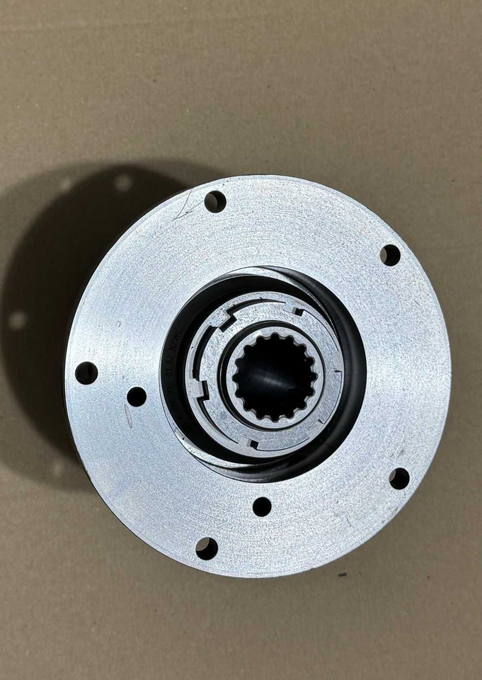 Mercedes MTU PRZYSTAWKA odbioru mocy PTO pompy hydrauliki Setra Class - Двигатель: фото 4 Mercedes MTU PRZYSTAWKA odbioru mocy PTO pompy hydrauliki Setra Class - Двигатель: фото 4