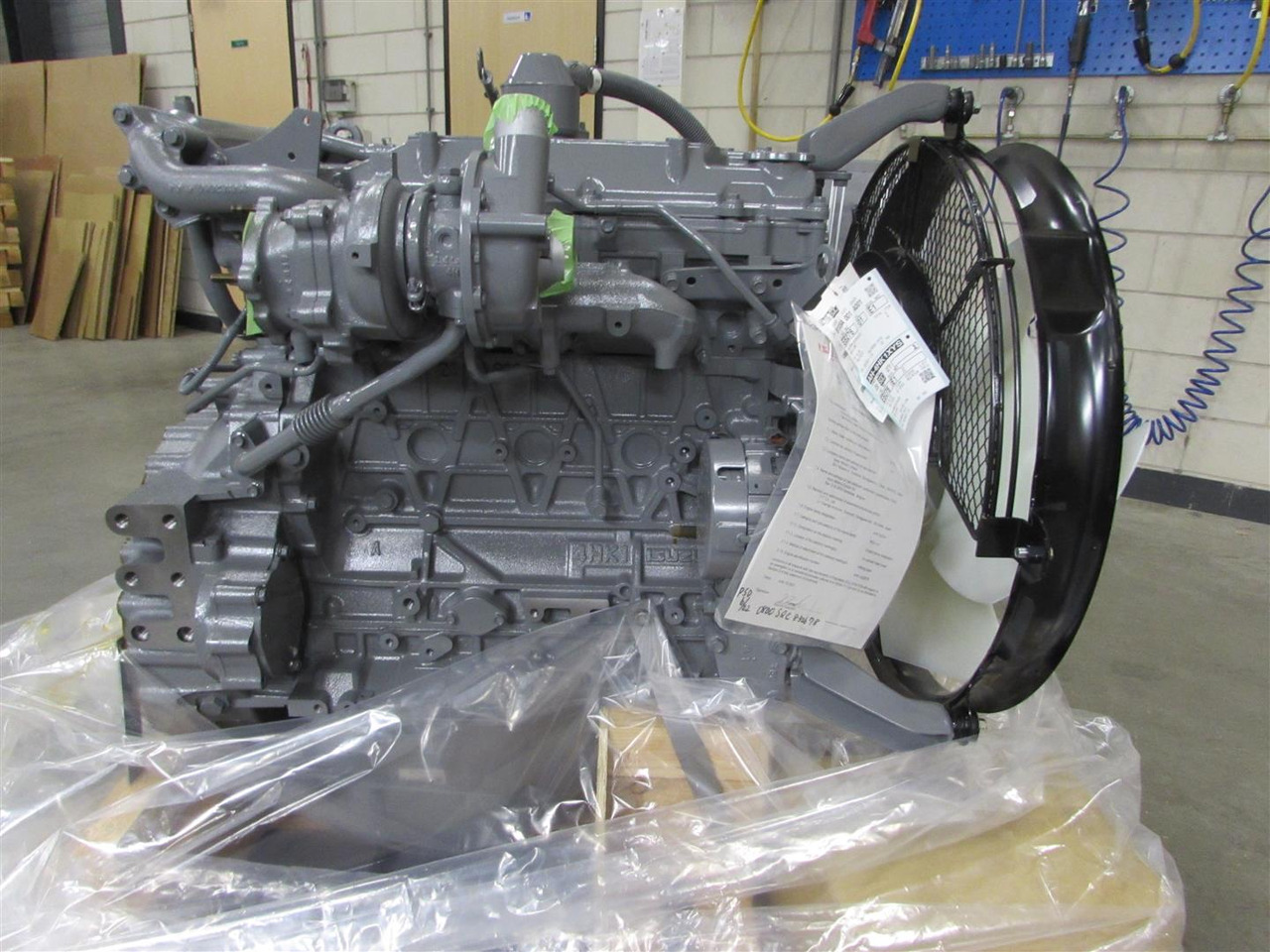 Isuzu 4HK1XYSA-01 - 02 - 04 - Двигатель для Экскаваторов: фото 1 Isuzu 4HK1XYSA-01 - 02 - 04 - Двигатель для Экскаваторов: фото 1