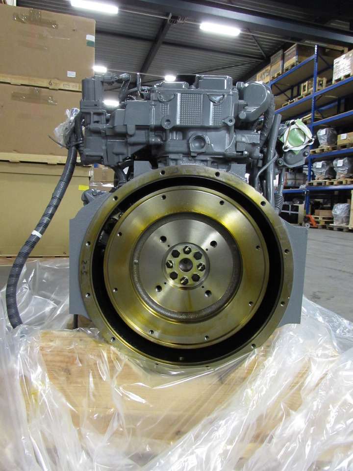 Isuzu 4JJ1XYSS-01 - Двигатель для Экскаваторов: фото 2 Isuzu 4JJ1XYSS-01 - Двигатель для Экскаваторов: фото 2