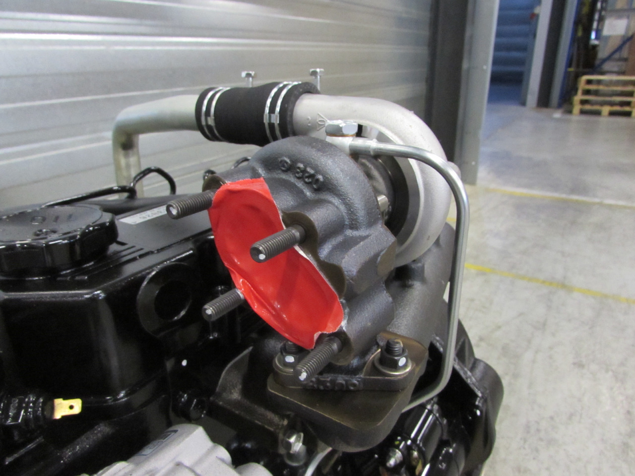 Mitsubishi New engine S4L2-Z5T61SD 17.7kw@1500 rpm stage 5 - Двигатель для Электрогенераторов: фото 5 Mitsubishi New engine S4L2-Z5T61SD 17.7kw@1500 rpm stage 5 - Двигатель для Электрогенераторов: фото 5