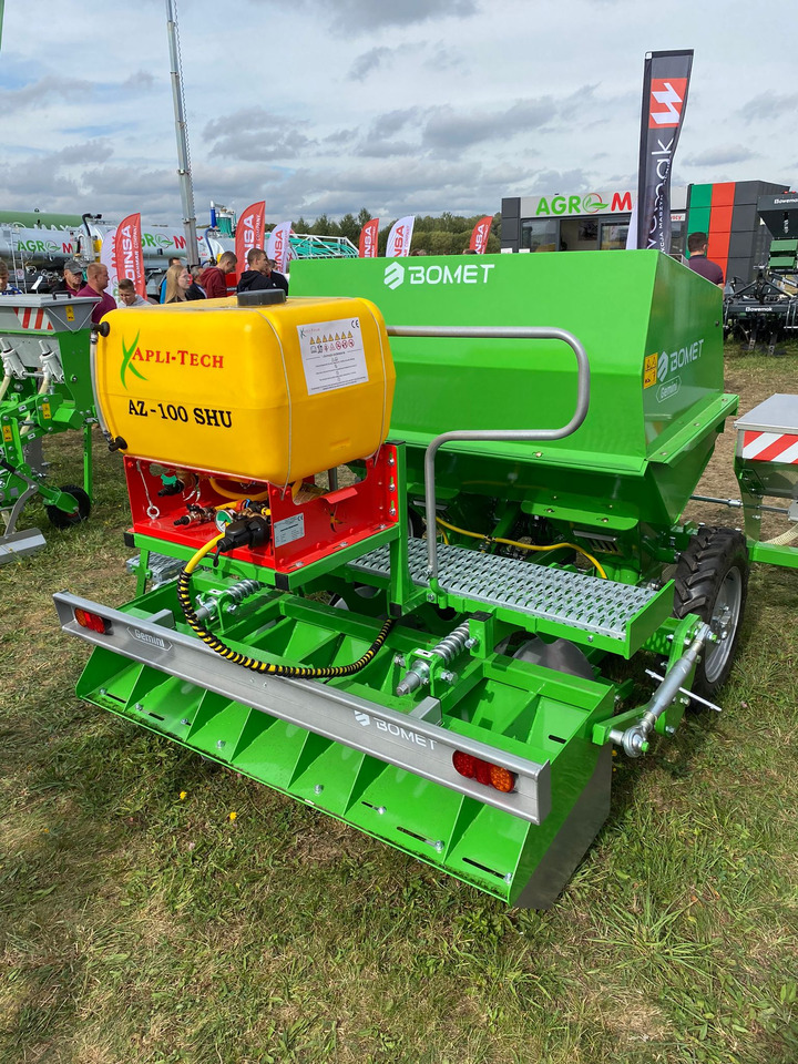 Bomet Kartoffelpflanzmaschine / Potato planter / Planteuse de pomme de terre / Piantapatate / Sadzarka ziemniaków - Картофелесажалка: фото 2 Bomet Kartoffelpflanzmaschine / Potato planter / Planteuse de pomme de terre / Piantapatate / Sadzarka ziemniaków - Картофелесажалка: фото 2
