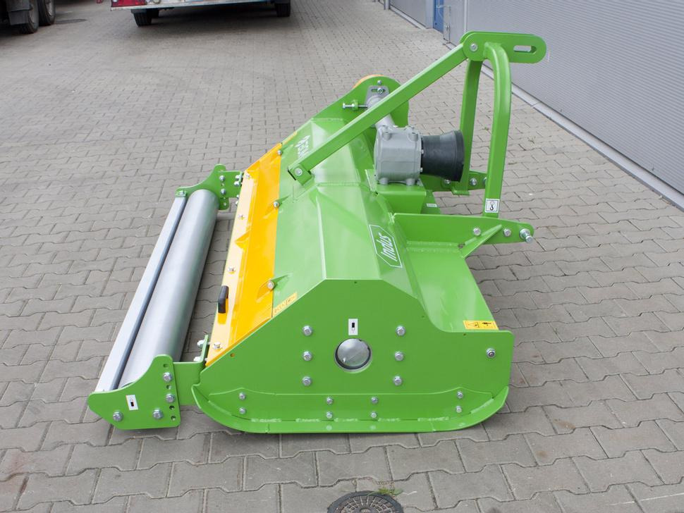 Bomet Schlegelmulcher / Flail mower / Faucheuse à fléaux / Condizionatore a flagelli / Мульчер / Kosiarka bijakowa Indus 2 m - Косилка-измельчитель: фото 3 Bomet Schlegelmulcher / Flail mower / Faucheuse à fléaux / Condizionatore a flagelli / Мульчер / Kosiarka bijakowa Indus 2 m - Косилка-измельчитель: фото 3