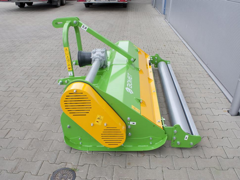 Bomet Schlegelmulcher / Flail mower / Faucheuse à fléaux / Condizionatore a flagelli / Мульчер / Kosiarka bijakowa Indus 2 m - Косилка-измельчитель: фото 4 Bomet Schlegelmulcher / Flail mower / Faucheuse à fléaux / Condizionatore a flagelli / Мульчер / Kosiarka bijakowa Indus 2 m - Косилка-измельчитель: фото 4