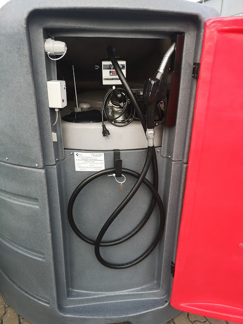 DC Dieseltank / Double-walled fuel tank for diesel fuel / Cuve à gasoil / Sebatoio gasolio / Бак для дизельного топлива / Zbiornik 2500 l - Резервуар для хранения: фото 3 DC Dieseltank / Double-walled fuel tank for diesel fuel / Cuve à gasoil / Sebatoio gasolio / Бак для дизельного топлива / Zbiornik 2500 l - Резервуар для хранения: фото 3