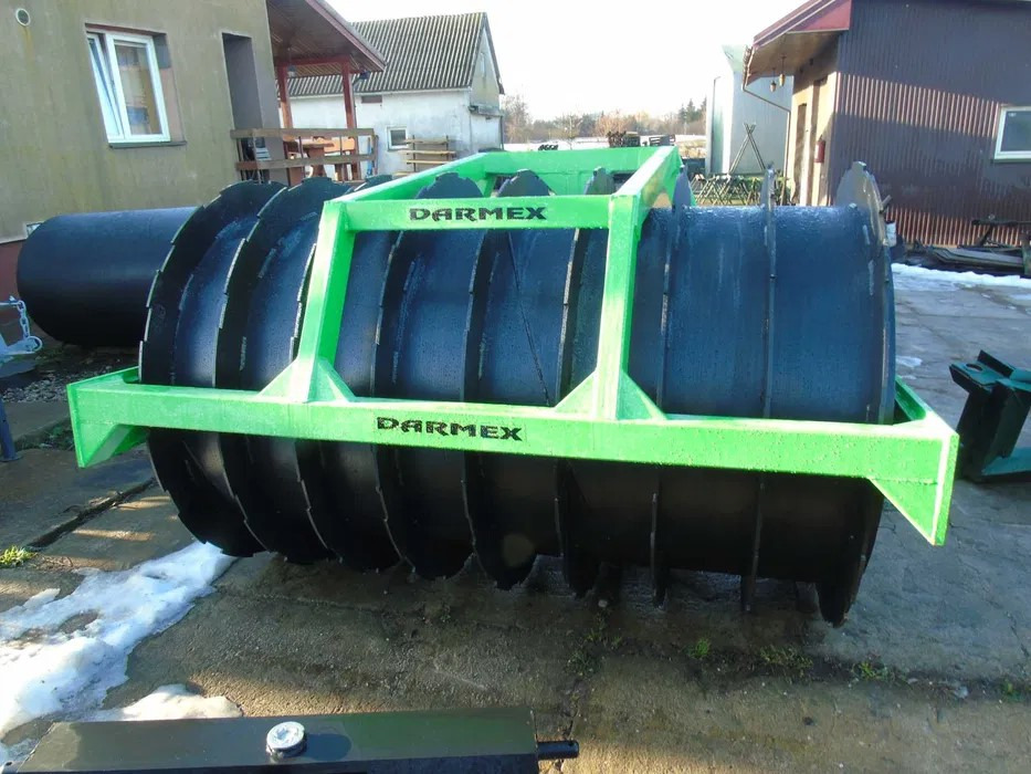 Darmex Silowalze / Silage compaction roller / Rouleau de l’ensilage / Rullo /Rodillo / Wał do gniecenia pryzm 2,2 m - Полевой каток: фото 3 Darmex Silowalze / Silage compaction roller / Rouleau de l’ensilage / Rullo /Rodillo / Wał do gniecenia pryzm 2,2 m - Полевой каток: фото 3