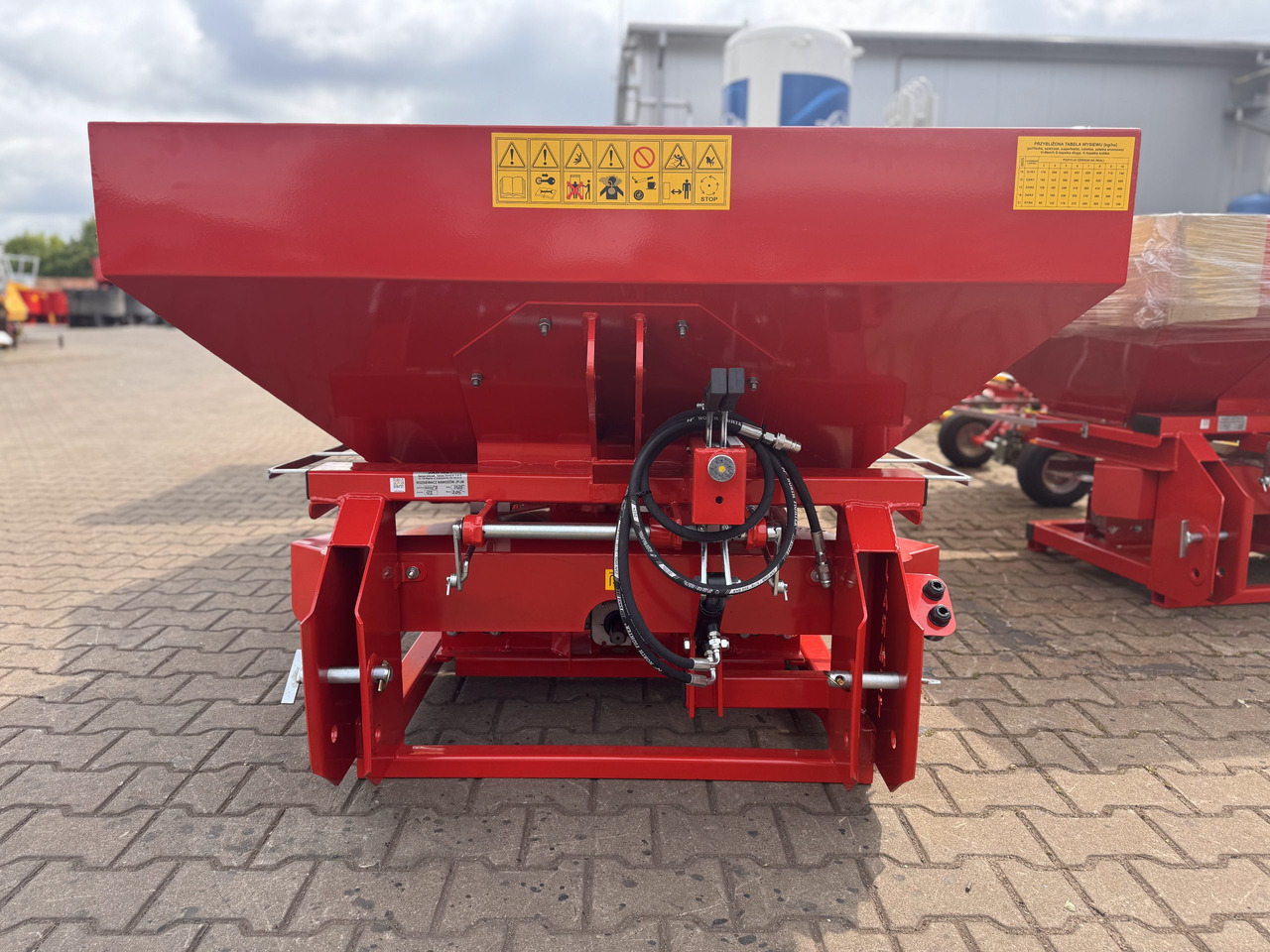 JAR-MET Düngerstreuer / Fertilizer spreader / Epandeur d'engrais / Rozsiewacz nawozu 800 kg - Разбрасыватель удобрений: фото 2 JAR-MET Düngerstreuer / Fertilizer spreader / Epandeur d'engrais / Rozsiewacz nawozu 800 kg - Разбрасыватель удобрений: фото 2