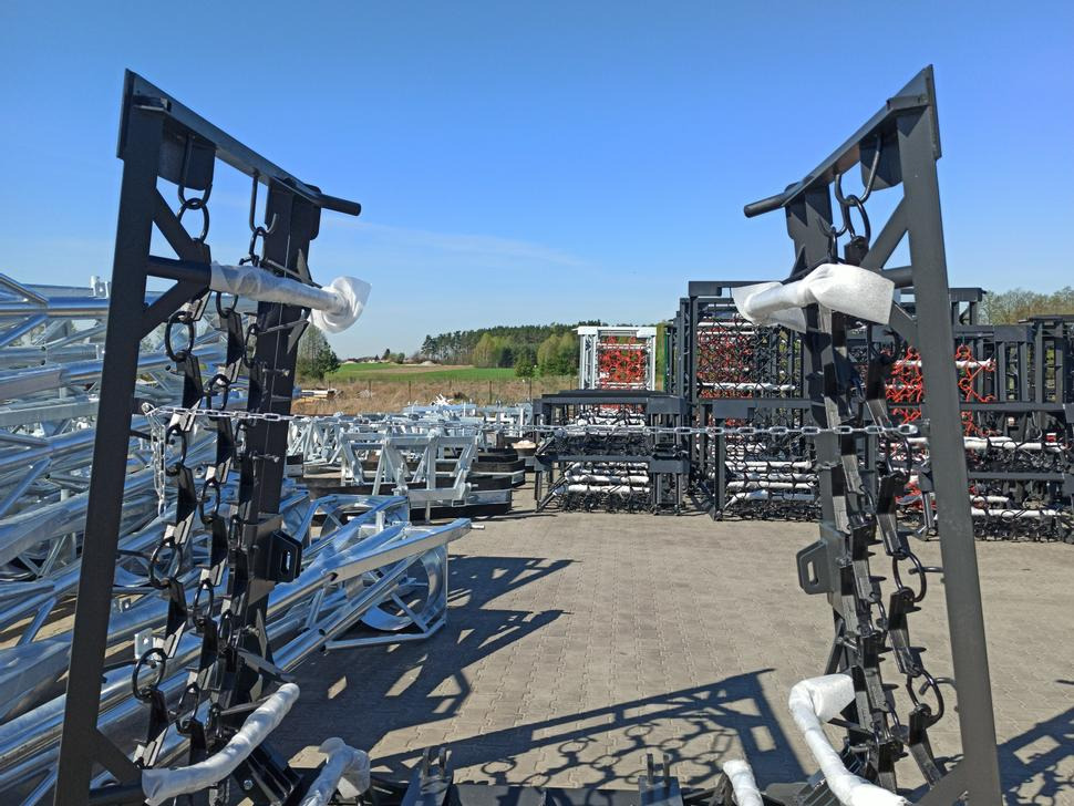 METAL-TECHNIK Wiesenegge / Meadow harrow / Herse de prairie / Strigliatrice / Полевая волокуша / Włóka łąkowa 4 m - Луговая борона: фото 2 METAL-TECHNIK Wiesenegge / Meadow harrow / Herse de prairie / Strigliatrice / Полевая волокуша / Włóka łąkowa 4 m - Луговая борона: фото 2