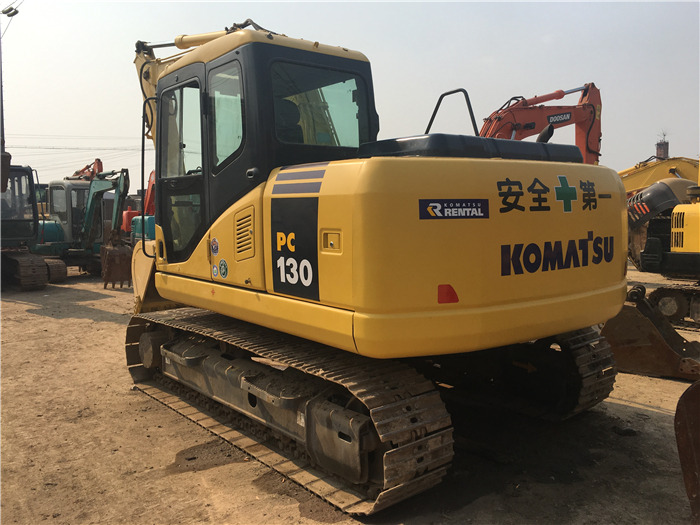 KOMATSU PC130-7 - Гусеничный экскаватор: фото 5 KOMATSU PC130-7 - Гусеничный экскаватор: фото 5