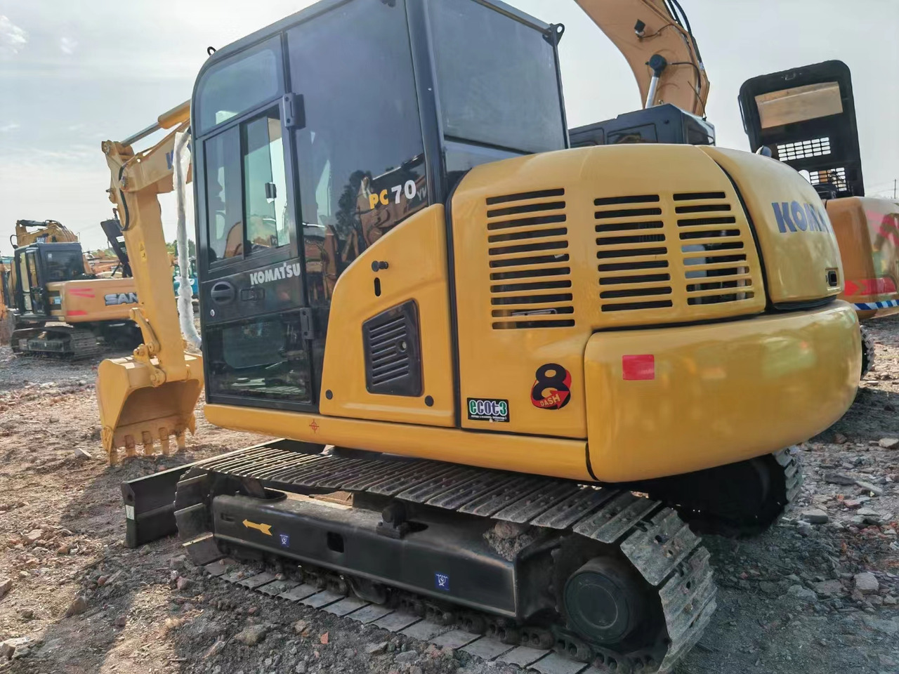 KOMATSU PC70-8 - Гусеничный экскаватор: фото 3 KOMATSU PC70-8 - Гусеничный экскаватор: фото 3