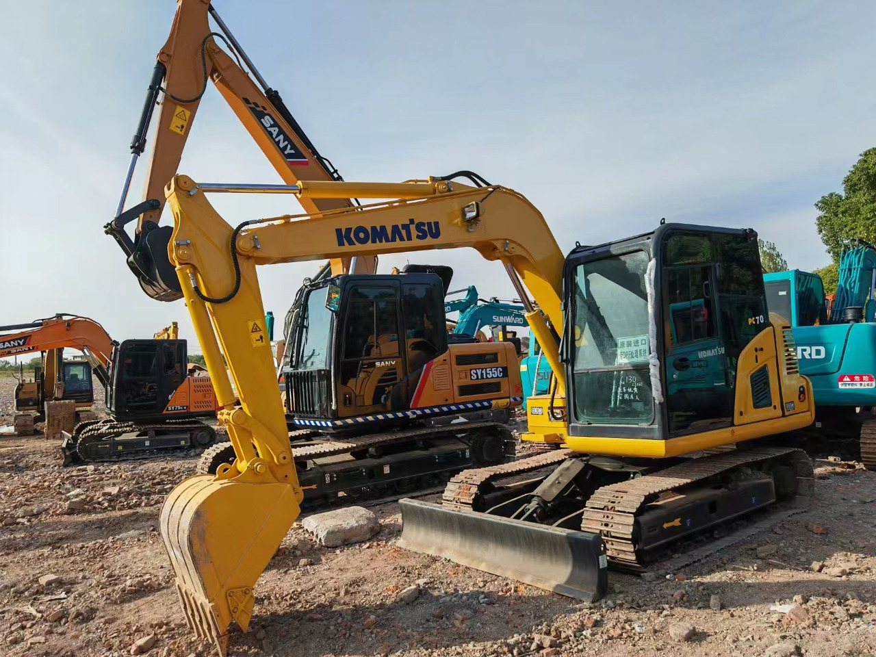 KOMATSU PC70-8 - Гусеничный экскаватор: фото 1 KOMATSU PC70-8 - Гусеничный экскаватор: фото 1
