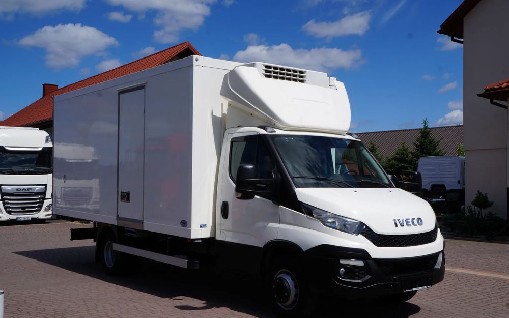 Iveco DAILY 70c17 CHŁODNIA 5 m Thermo king V-500 MAX Wzorowy Stan - Рефрижератор: фото 3 Iveco DAILY 70c17 CHŁODNIA 5 m Thermo king V-500 MAX Wzorowy Stan - Рефрижератор: фото 3