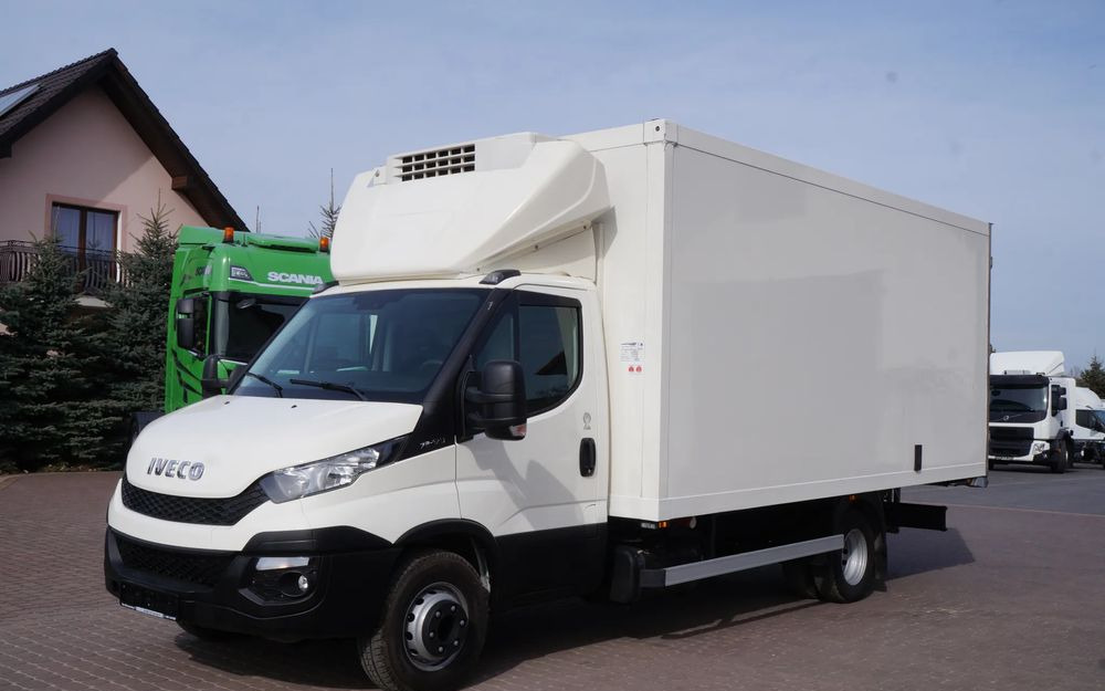 Iveco DAILY 70c17 CHŁODNIA 5 m Thermo king V-500 MAX Wzorowy Stan - Рефрижератор: фото 1 Iveco DAILY 70c17 CHŁODNIA 5 m Thermo king V-500 MAX Wzorowy Stan - Рефрижератор: фото 1