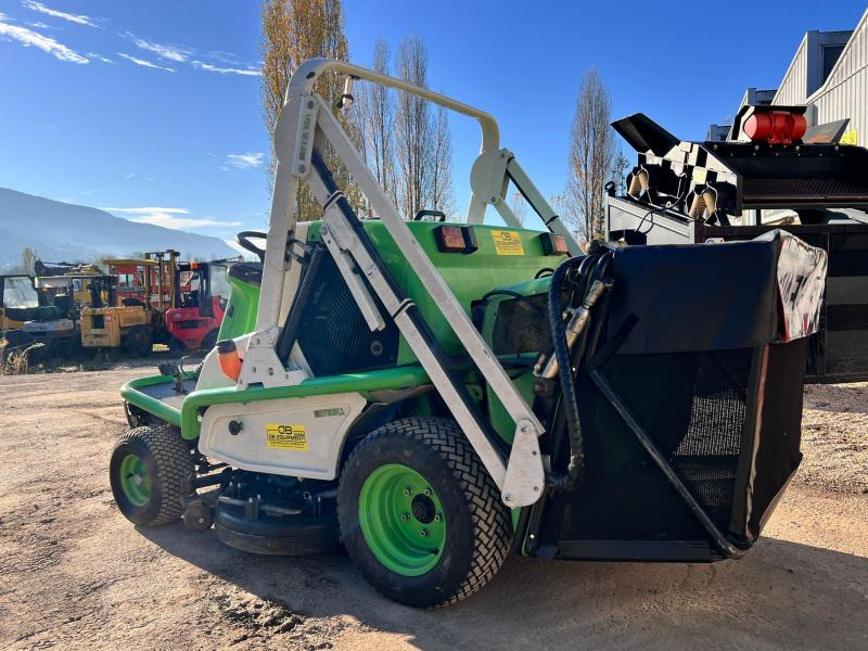 ETESIA HYDRO 124D Tondeuse autoportée 124cm - Газонокосилка: фото 3 ETESIA HYDRO 124D Tondeuse autoportée 124cm - Газонокосилка: фото 3