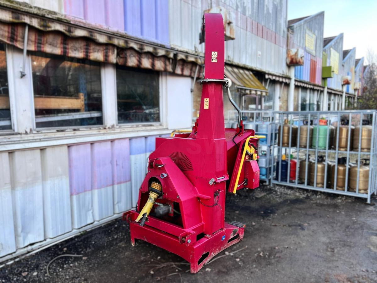 FSI TP250PTO Broyeur à branche arrière tracteur (NET DE TVA) - Измельчитель древесины: фото 3 FSI TP250PTO Broyeur à branche arrière tracteur (NET DE TVA) - Измельчитель древесины: фото 3