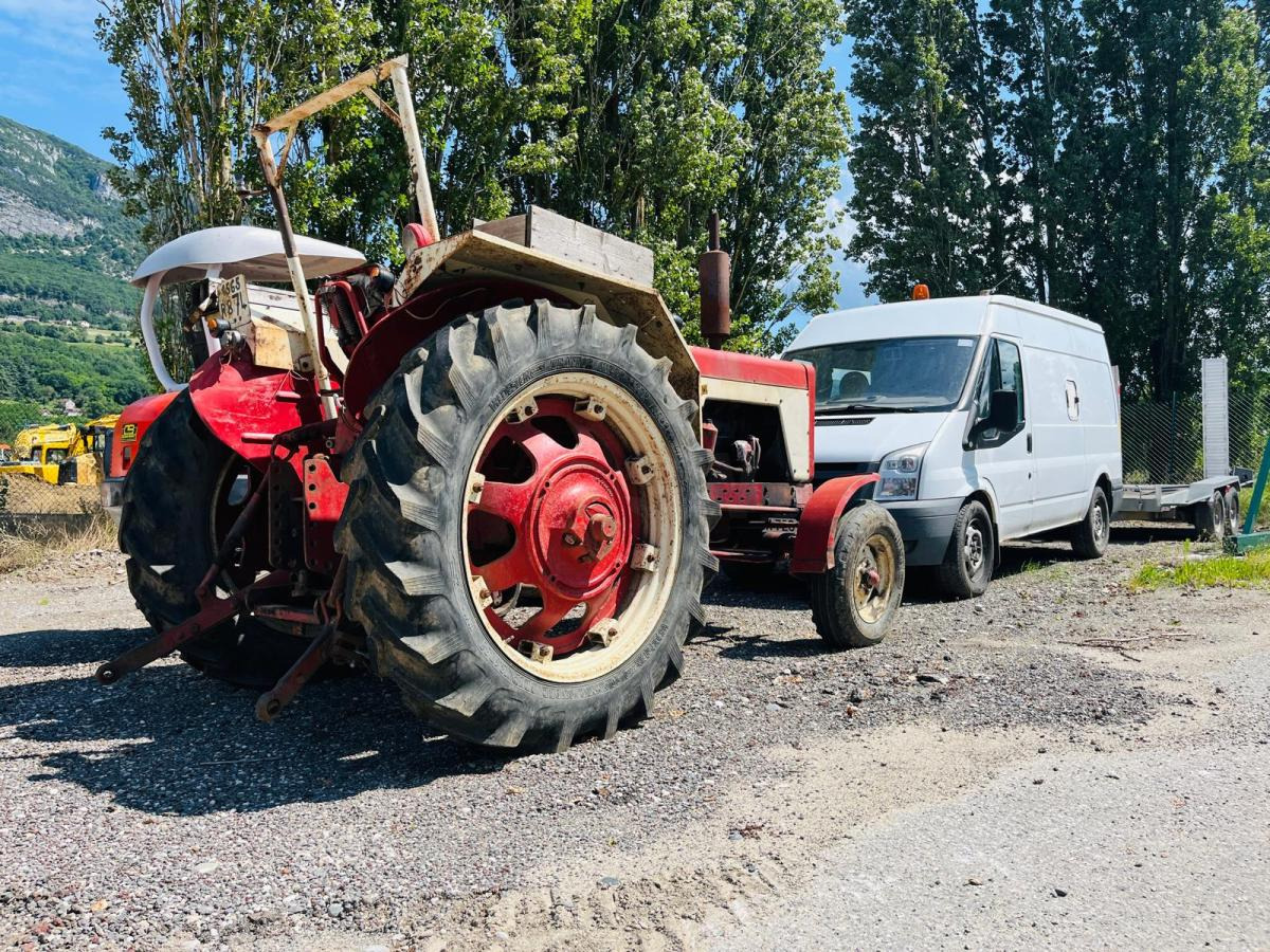 MAC CORMICK Tracteur agricole Rouge 634 - Трактор: фото 3 MAC CORMICK Tracteur agricole Rouge 634 - Трактор: фото 3