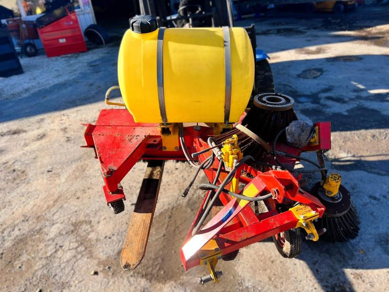 RABAUD CHAMPION BALAYEUSE ALIGNEUSE AVEC BALAIS LATERAL - Щетка: фото 3 RABAUD CHAMPION BALAYEUSE ALIGNEUSE AVEC BALAIS LATERAL - Щетка: фото 3