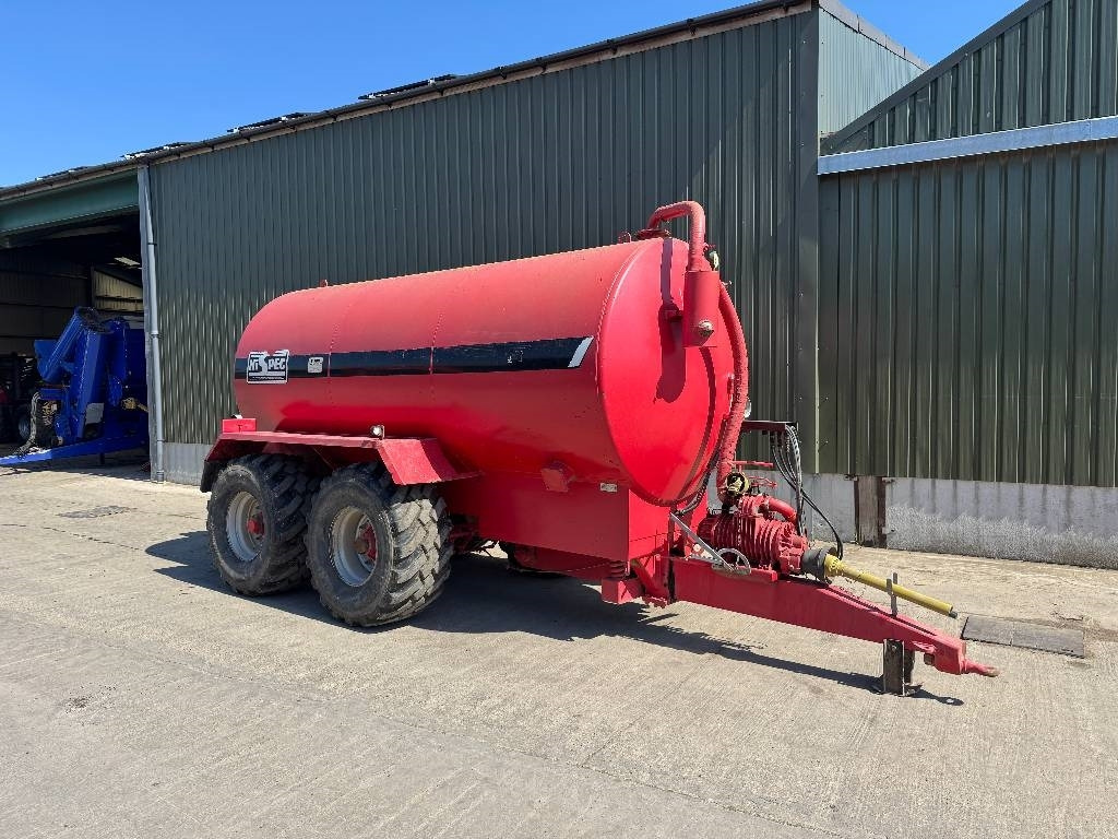 Hi-Spec 2500 Tanker - Цистерна для жидкого навоза: фото 1 Hi-Spec 2500 Tanker - Цистерна для жидкого навоза: фото 1