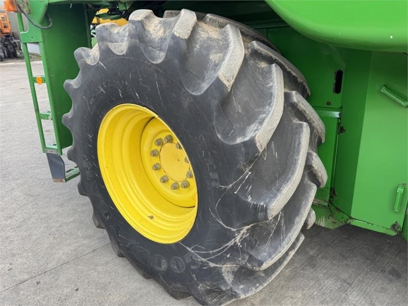 John Deere CTS 9780i Hillmaster c/w 625 Premium Flow Header в лизинг John Deere CTS 9780i Hillmaster c/w 625 Premium Flow Header: фото 9 John Deere CTS 9780i Hillmaster c/w 625 Premium Flow Header в лизинг John Deere CTS 9780i Hillmaster c/w 625 Premium Flow Header: фото 9