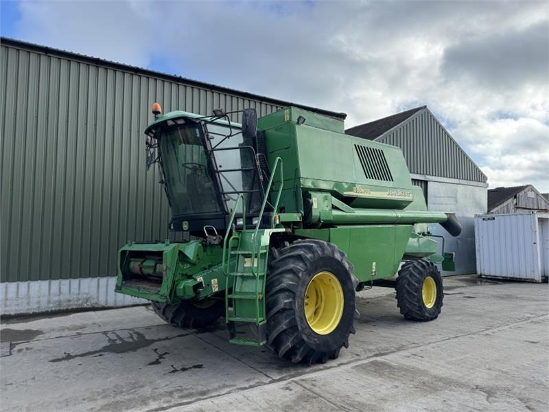 John Deere John Deere 1550 WTS c/w 620R Header - Навесное оборудование для комбайна: фото 3 John Deere John Deere 1550 WTS c/w 620R Header - Навесное оборудование для комбайна: фото 3