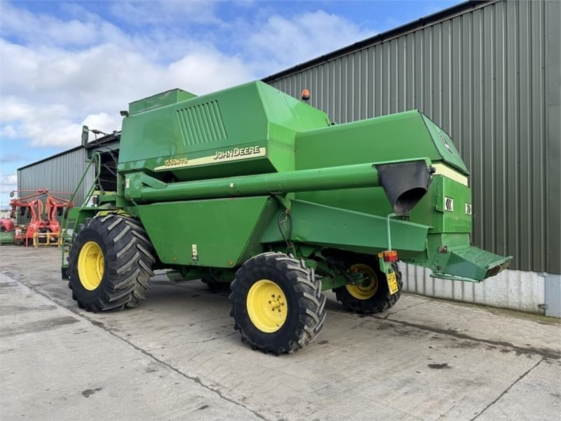 John Deere John Deere 1550 WTS c/w 620R Header - Навесное оборудование для комбайна: фото 4 John Deere John Deere 1550 WTS c/w 620R Header - Навесное оборудование для комбайна: фото 4