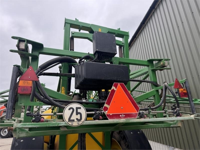 Навесной опрыскиватель John Deere John Deere 732 Trailed Sprayer: фото 10