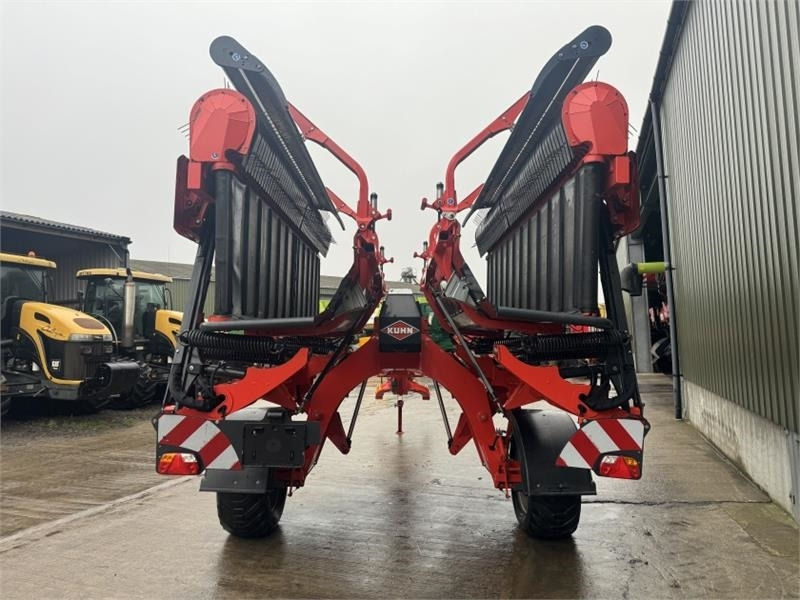 Kuhn Merge Maxx 950 Merger - Сеноворошилка: фото 3 Kuhn Merge Maxx 950 Merger - Сеноворошилка: фото 3