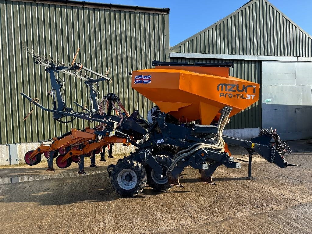 Mzuri Pro-Till 3T **Grain and Fert** - Сеялка: фото 2 Mzuri Pro-Till 3T **Grain and Fert** - Сеялка: фото 2