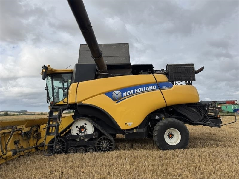 New Holland CR9090 Rotary Combine **Video Below** - Навесное оборудование для комбайна: фото 2 New Holland CR9090 Rotary Combine **Video Below** - Навесное оборудование для комбайна: фото 2
