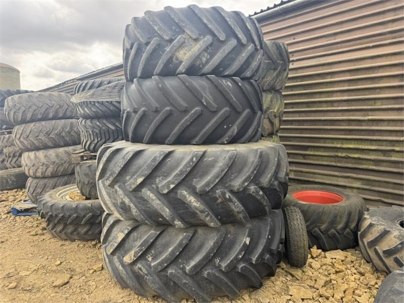 John Deere 8000R 600 and 710 Wheels and Tyre's - Сельскохозяйственная техника: фото 1 John Deere 8000R 600 and 710 Wheels and Tyre's - Сельскохозяйственная техника: фото 1