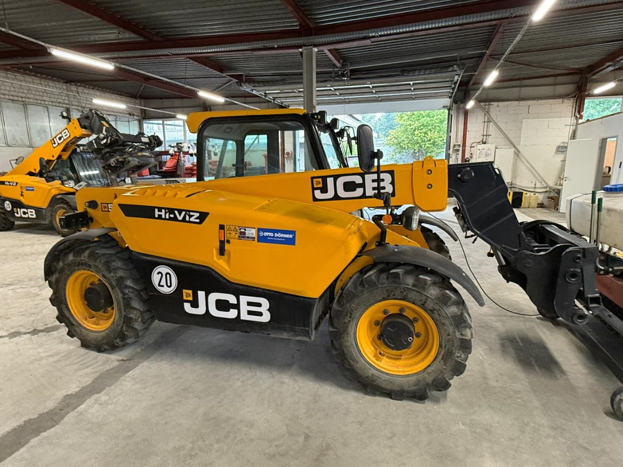 JCB JCB 525-60T5 HiViz - Телескопический фронтальный погрузчик: фото 1 JCB JCB 525-60T5 HiViz - Телескопический фронтальный погрузчик: фото 1
