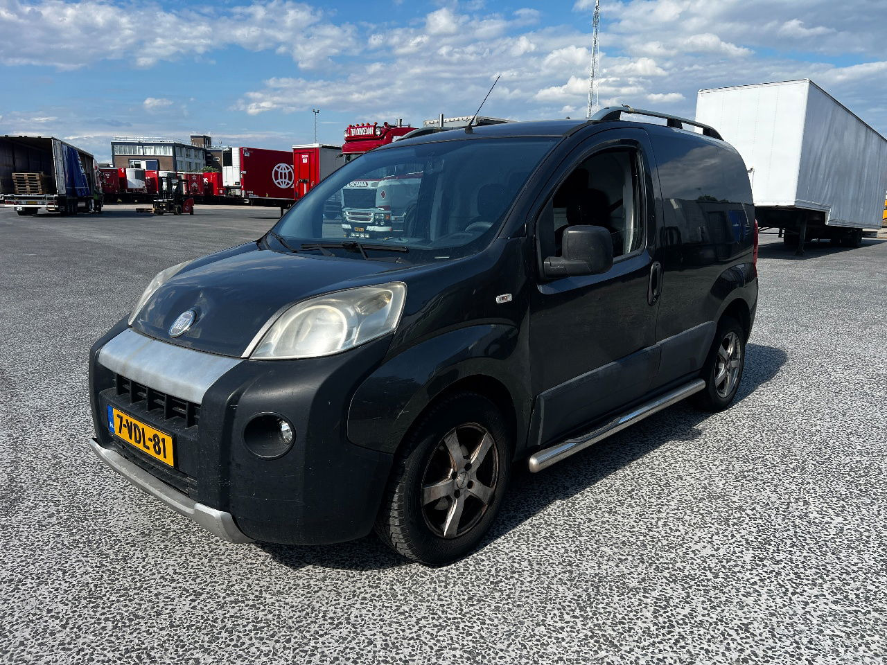 Fiat Fiorino 1.3 diesel, manual - Легковой фургон: фото 1 Fiat Fiorino 1.3 diesel, manual - Легковой фургон: фото 1