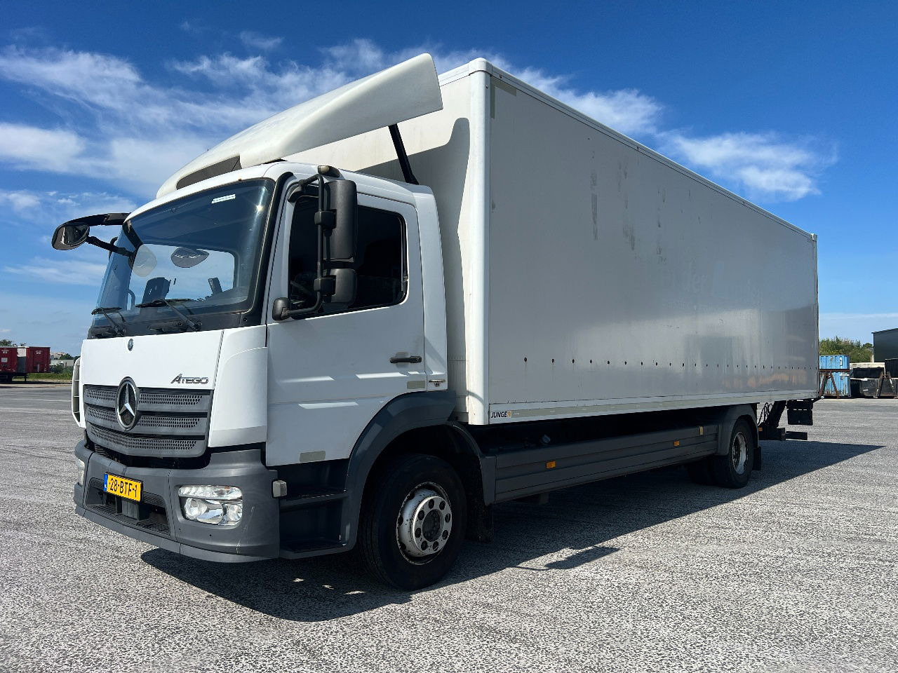 Mercedes-Benz Atego 1221 Euro 6, 20 pallets - Грузовик с закрытым кузовом: фото 1 Mercedes-Benz Atego 1221 Euro 6, 20 pallets - Грузовик с закрытым кузовом: фото 1