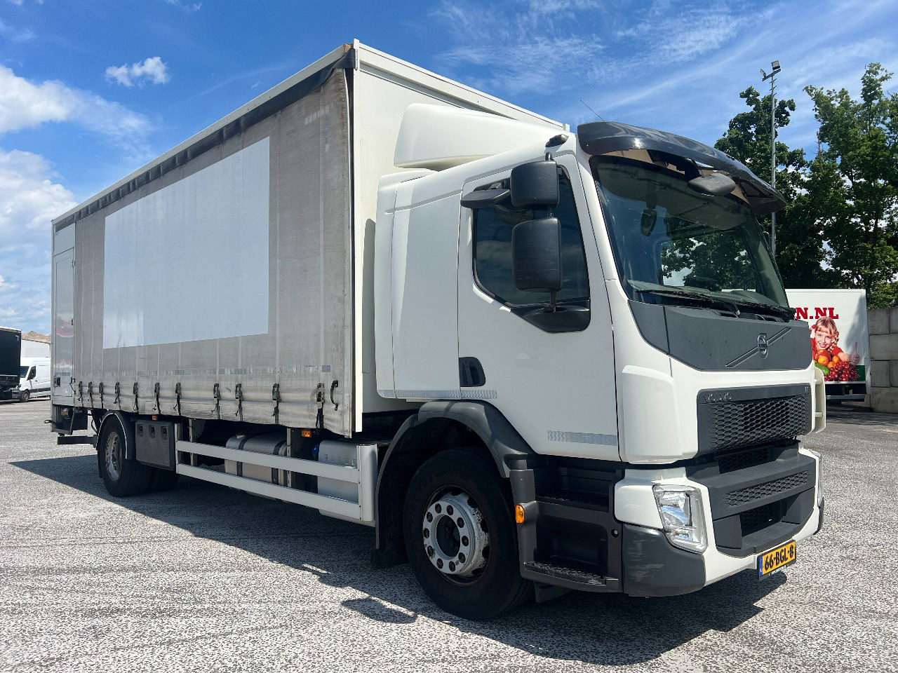 Volvo FE 250 Euro 6, 19T - Тентованный грузовик: фото 2 Volvo FE 250 Euro 6, 19T - Тентованный грузовик: фото 2