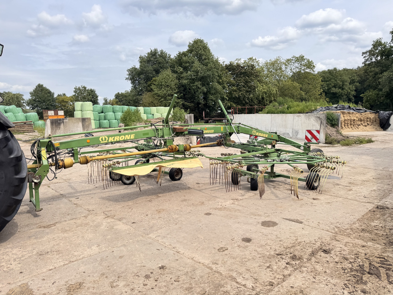 KRONE Swadro 810 - Сеноворошилка: фото 5 KRONE Swadro 810 - Сеноворошилка: фото 5