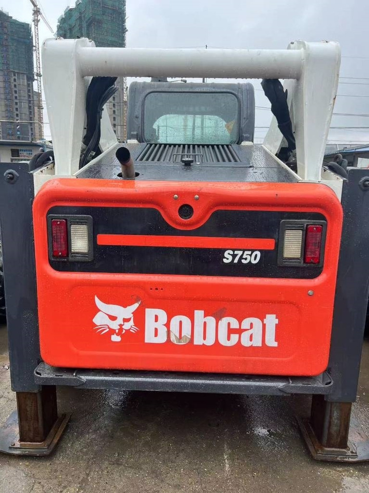 Bobcat S 450 - Мини-погрузчик с бортовым поворотом: фото 3 Bobcat S 450 - Мини-погрузчик с бортовым поворотом: фото 3