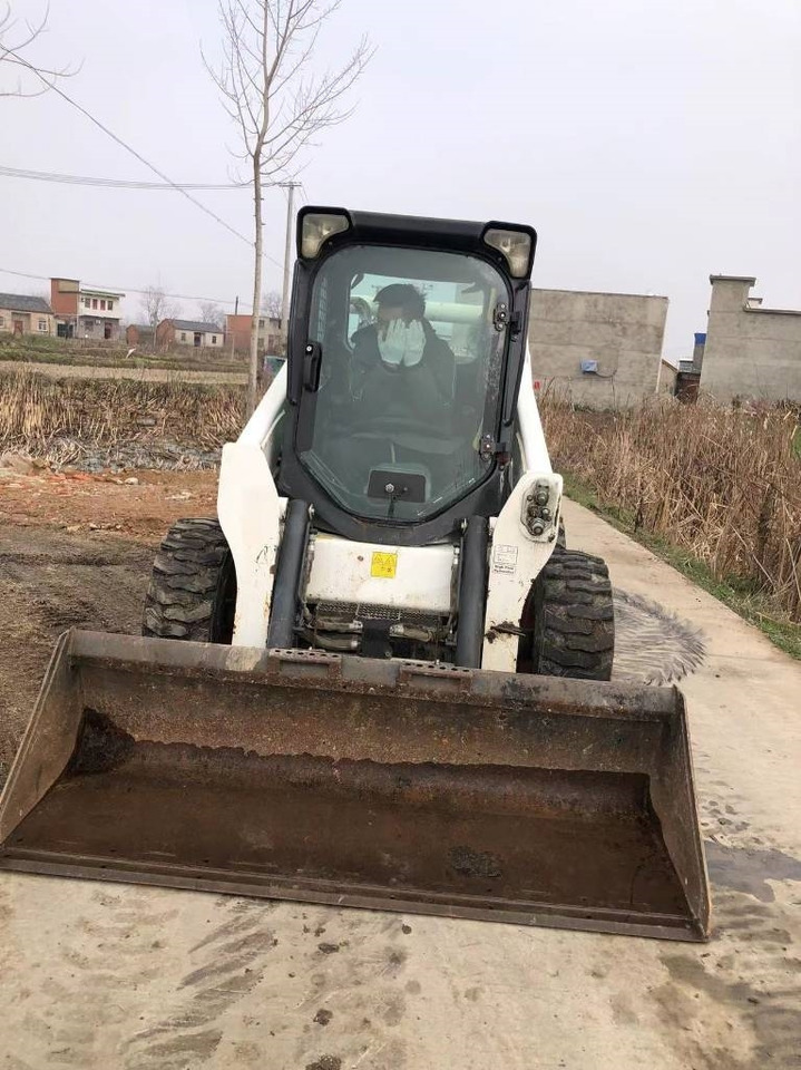 Bobcat T 770 - Мини-погрузчик с бортовым поворотом: фото 5 Bobcat T 770 - Мини-погрузчик с бортовым поворотом: фото 5