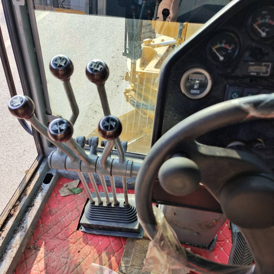 CAT 140 H - Грейдер: фото 4 CAT 140 H - Грейдер: фото 4