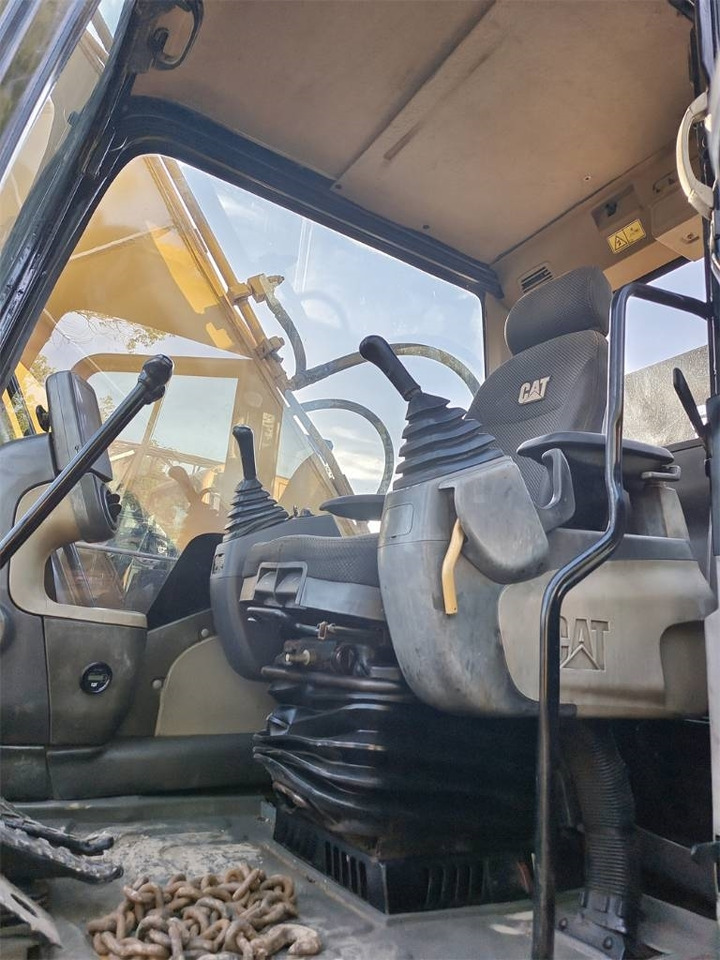 CAT 320 D - Гусеничный экскаватор: фото 4 CAT 320 D - Гусеничный экскаватор: фото 4