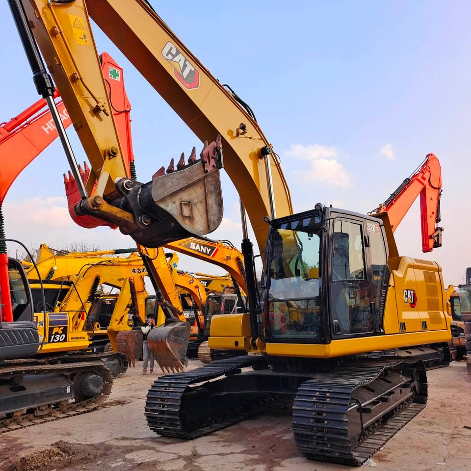 CAT 320GC - Гусеничный экскаватор: фото 1 CAT 320GC - Гусеничный экскаватор: фото 1