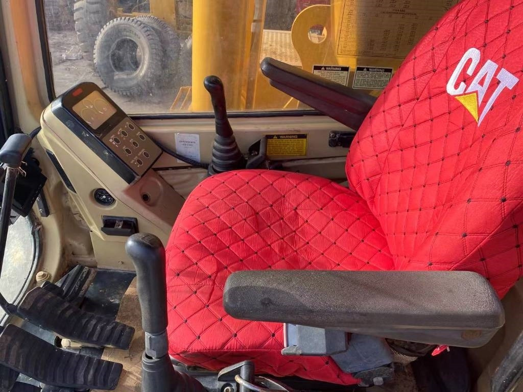 CAT 330 B L - Гусеничный экскаватор: фото 3 CAT 330 B L - Гусеничный экскаватор: фото 3