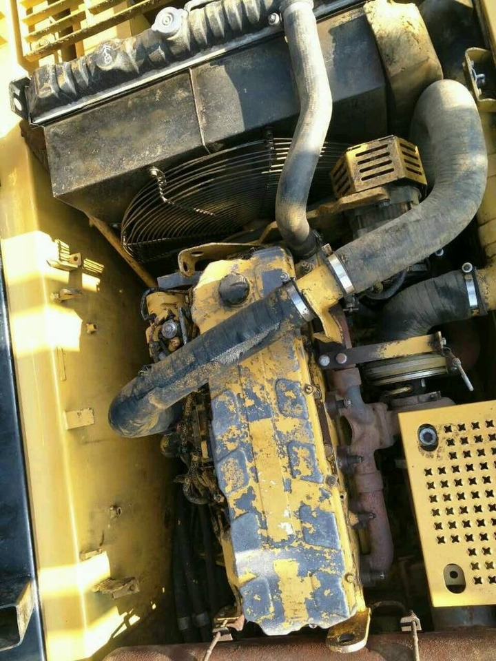 CAT 330 C - Гусеничный экскаватор: фото 2 CAT 330 C - Гусеничный экскаватор: фото 2