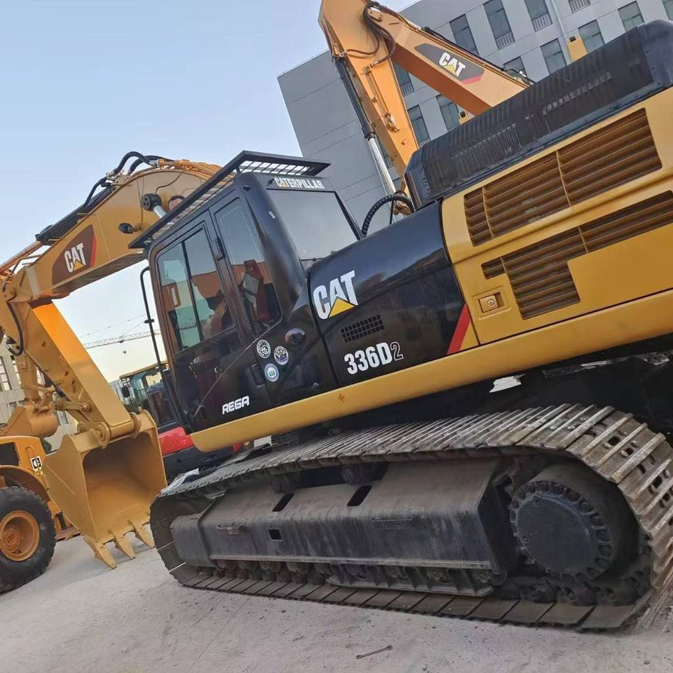 CAT 336D2 - Гусеничный экскаватор: фото 1 CAT 336D2 - Гусеничный экскаватор: фото 1