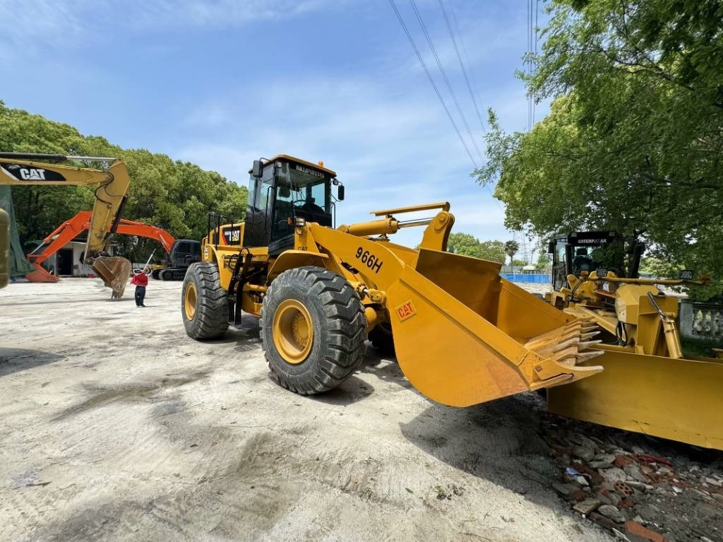 CAT 966 H - Колёсный погрузчик: фото 3 CAT 966 H - Колёсный погрузчик: фото 3