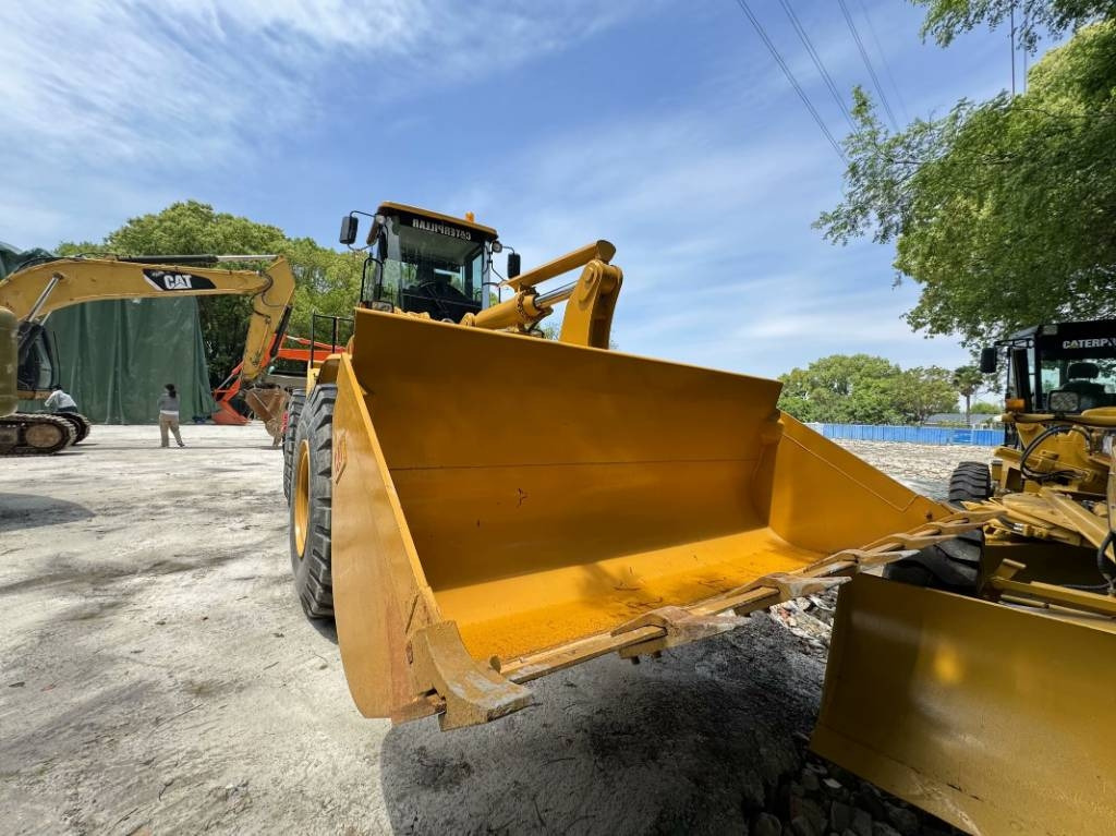 CAT 966 H - Колёсный погрузчик: фото 1 CAT 966 H - Колёсный погрузчик: фото 1
