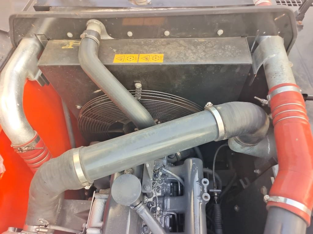 Гусеничный экскаватор Doosan DX 225 LC: фото 49 Гусеничный экскаватор Doosan DX 225 LC: фото 49