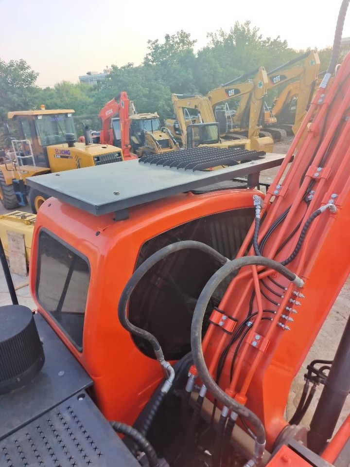 Гусеничный экскаватор Doosan DX 225 LC: фото 46 Гусеничный экскаватор Doosan DX 225 LC: фото 46