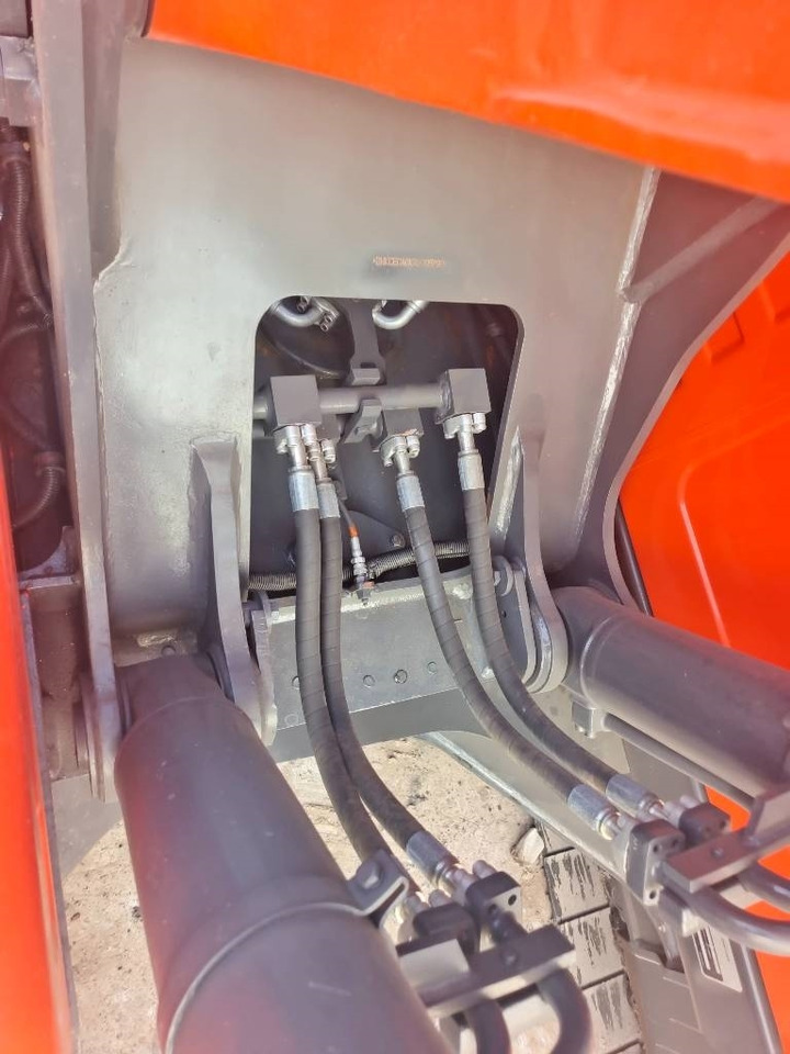 Гусеничный экскаватор Doosan DX 225 LC: фото 39 Гусеничный экскаватор Doosan DX 225 LC: фото 39