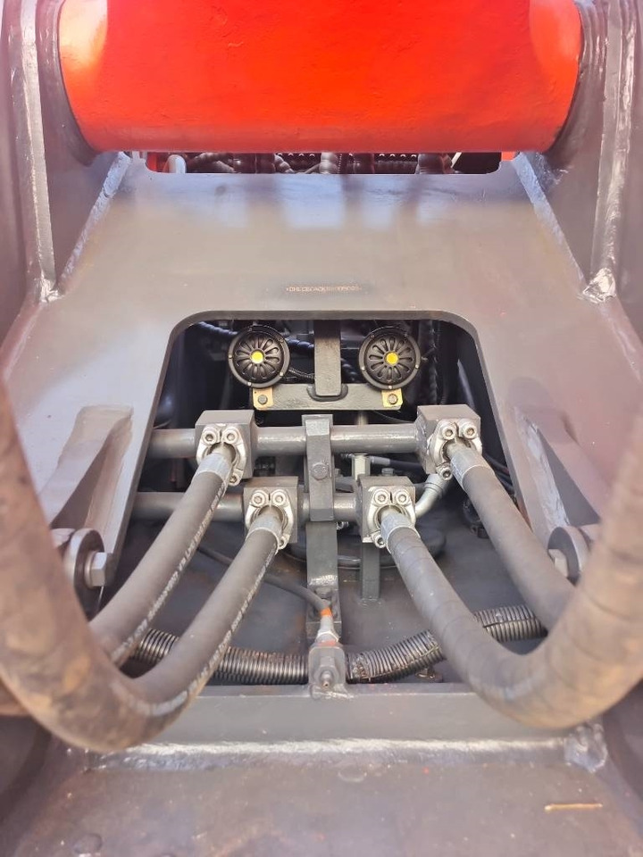 Гусеничный экскаватор Doosan DX 225 LC: фото 35 Гусеничный экскаватор Doosan DX 225 LC: фото 35