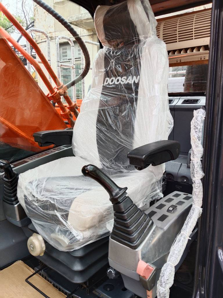 Doosan DX 300 LC - Гусеничный экскаватор: фото 4 Doosan DX 300 LC - Гусеничный экскаватор: фото 4